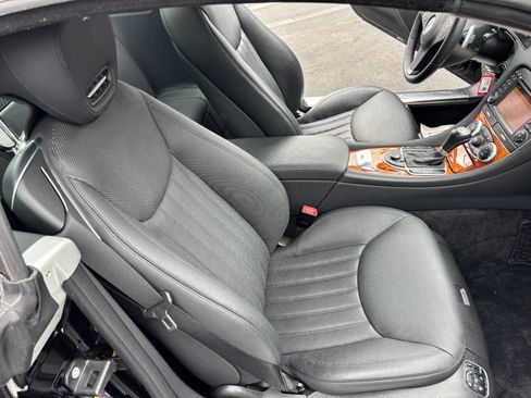 Used 2009 Mercedes-Benz SL 550 image 17