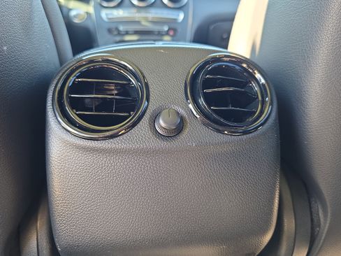 Used 2019 Mercedes-Benz GLC 300 image 13