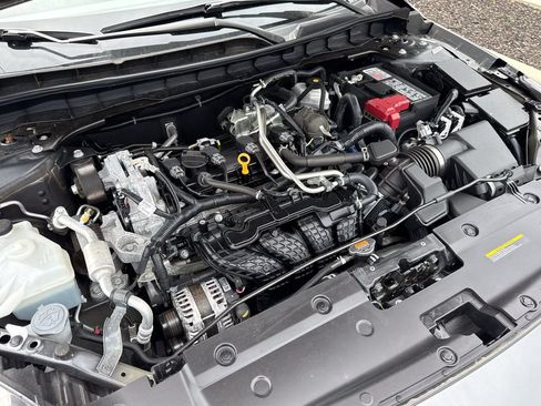 Used 2025 Nissan Altima 2.5 SR FWD image 25