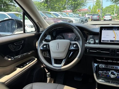 Used 2020 Lincoln Corsair AWD w/ Premium Package image 23