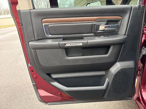 Used 2017 RAM 1500 Laramie AWD/4WD image 22