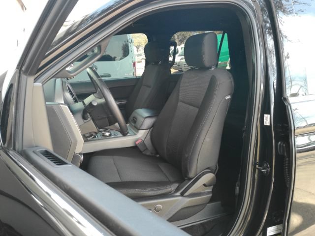 Used 2019 Ford Expedition Max XLT AWD/4WD image 16