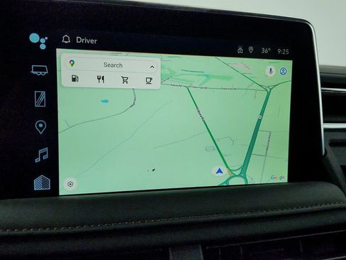 Used 2024 Chevrolet Tahoe High Country w/ Advanced Technology Package image 19