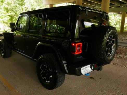 Used 2021 Jeep Wrangler Unlimited Rubicon 4xe w/ Cold Weather Group AWD/4WD image 42
