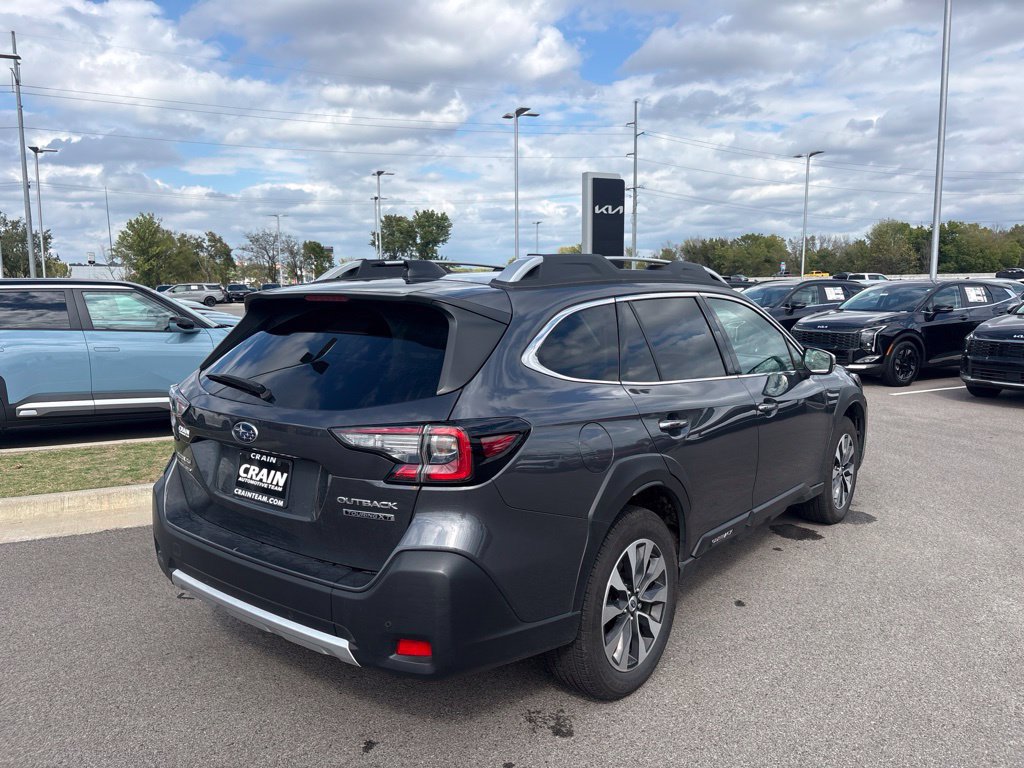 Used 2025 Subaru Outback Touring XT AWD/4WD image 7