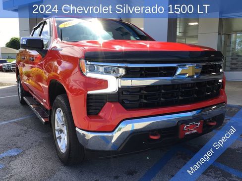 Used 2024 Chevrolet Silverado 1500 LT AWD/4WD image 3