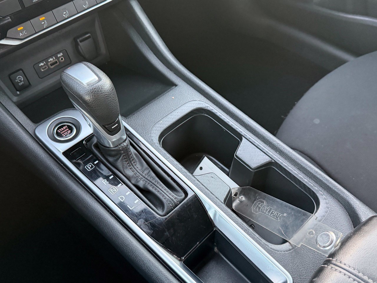 Certified 2025 Nissan Sentra SV FWD image 19