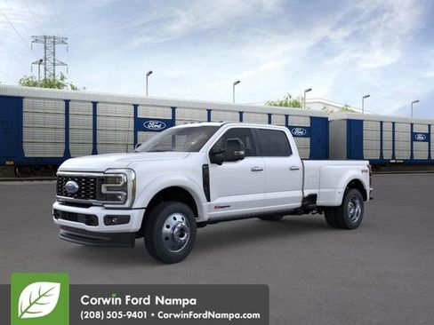 New 2026 Ford F450 Platinum image 2