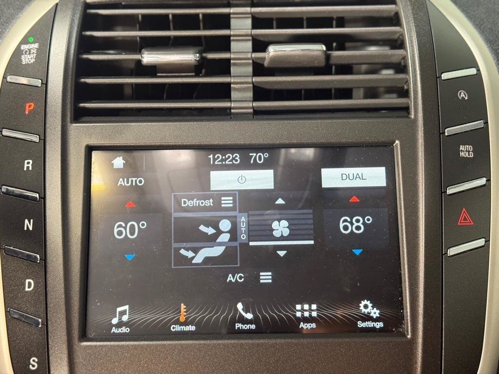 Used 2017 Lincoln MKC Premiere FWD image 16