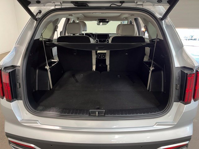Used 2022 Kia Sorento SX Prestige w/ Panoramic Sunroof Package AWD/4WD image 17