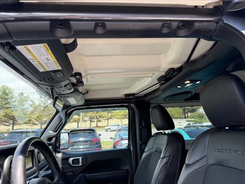 Used 2020 Jeep Wrangler Sport AWD/4WD image 18