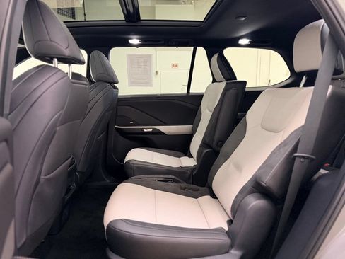 Used 2025 Lexus TX 500h AWD w/ Technology Package image 24