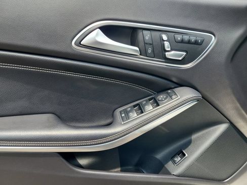 Used 2019 Mercedes-Benz CLA 250 4MATIC image 10