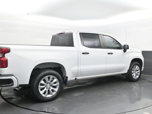 Used 2023 Chevrolet Silverado 1500 Custom image 9