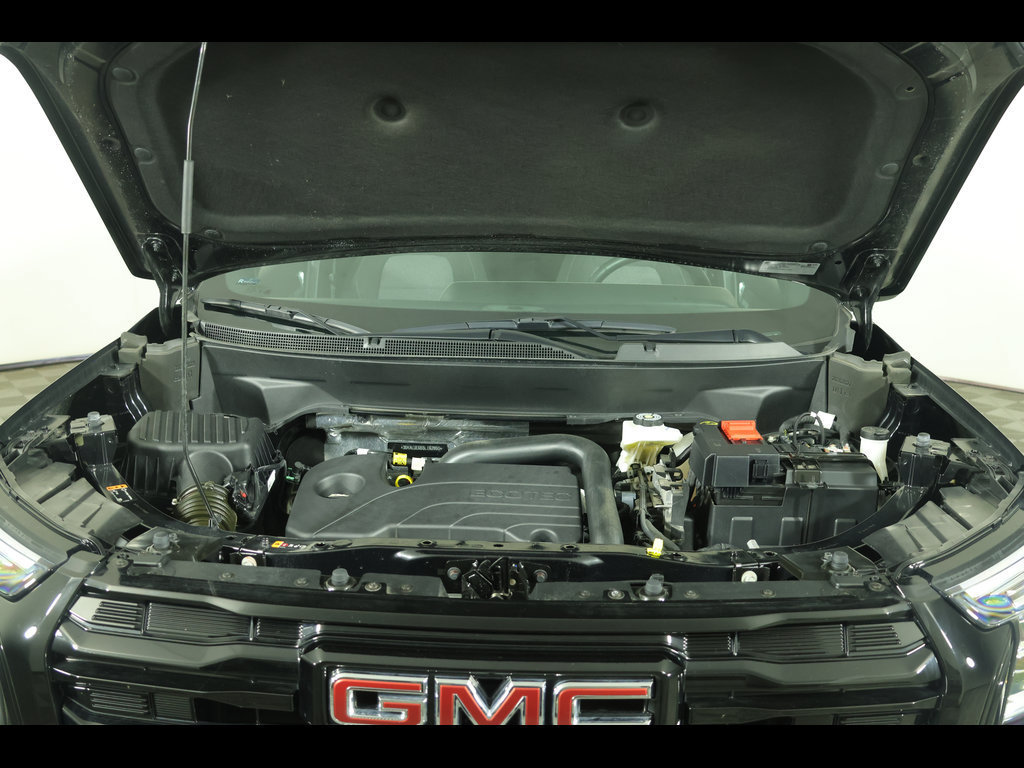 Used 2025 GMC Terrain Elevation w/ Black Edition AWD/4WD image 18