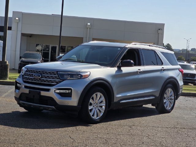 Certified 2024 Ford Explorer Limited w/ Limited Technology Package RWD image 7
