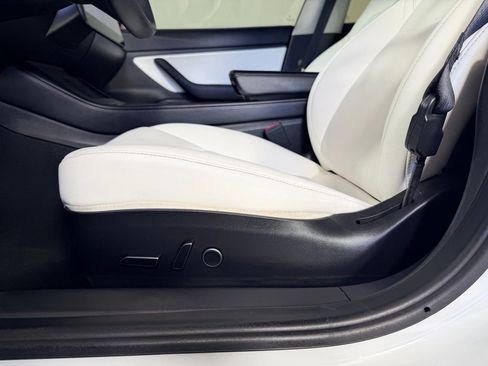 Used 2021 Tesla Model 3 Performance AWD/4WD image 27
