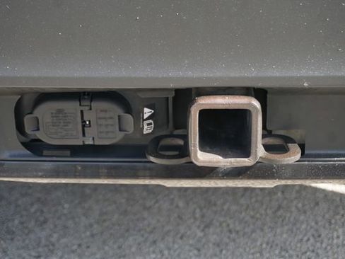 Certified 2023 Ford Explorer ST-Line w/ Class IV Trailer Tow Package image 9