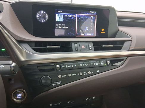 Certified 2020 Lexus ES 350 w/ Premium Package image 24