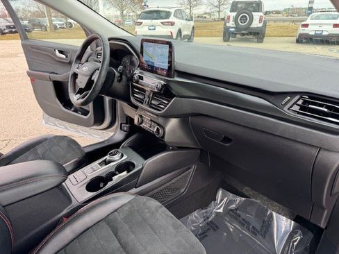 Used 2022 Ford Escape SEL w/ SEL Stealth AWD Package image 36