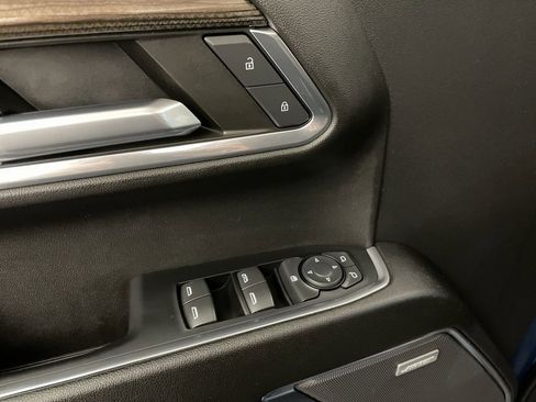 Used 2024 Chevrolet Silverado 1500 LT Trail Boss w/ Convenience Package II image 17