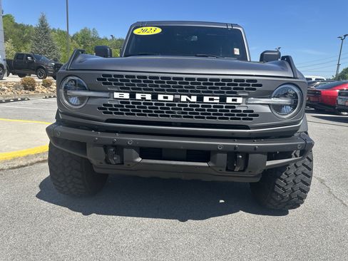 Used 2023 Ford Bronco Badlands image 3