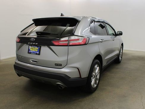 Used 2023 Ford Edge Titanium AWD/4WD image 5