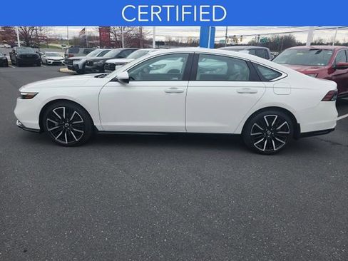 Used 2024 Honda Accord Touring image 5