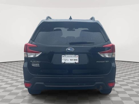 Used 2023 Subaru Forester Premium AWD/4WD image 6