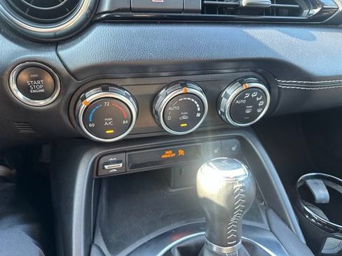 Used 2025 MAZDA MX-5 Miata RF Grand Touring RWD image 10