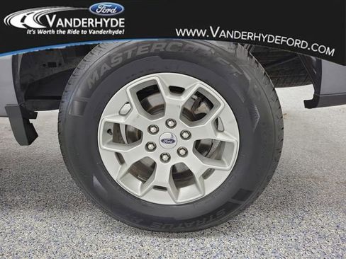 Used 2023 Ford F150 XLT image 5