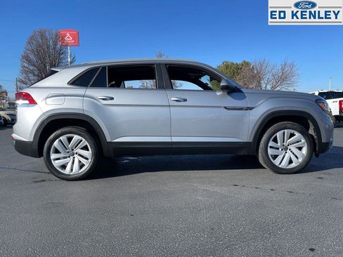 Used 2021 Volkswagen Atlas Cross Sport SE w/ Panoramic Sunroof Package image 21