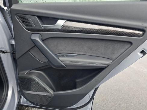 Certified 2025 Audi SQ5 Premium Plus w/ Premium Plus Package AWD/4WD image 25