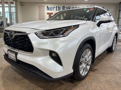 Used 2023 Toyota Highlander L