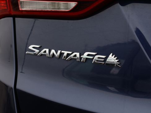 Used 2017 Hyundai Santa Fe Sport AWD/4WD image 17