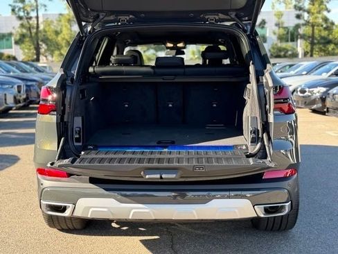 New 2026 BMW X5 xDrive50e w/ Premium Package image 9