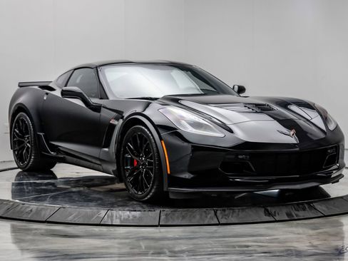 Used 2016 Chevrolet Corvette Z06 w/ 2LZ Preferred Equipment Group RWD image 30