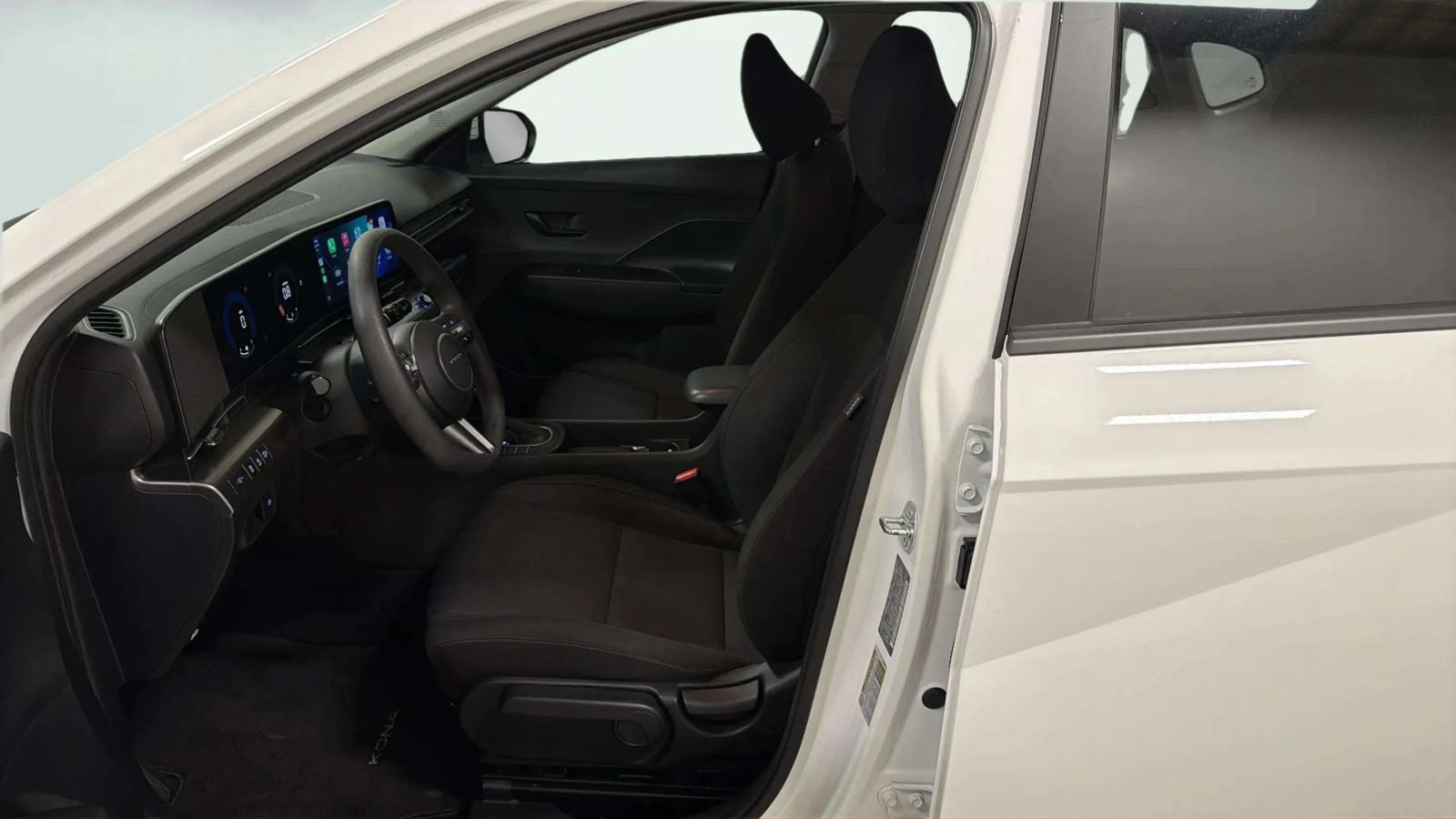 Used 2025 Hyundai Kona SE FWD image 26