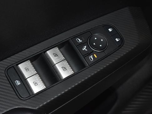 Used 2024 Mitsubishi Outlander Ralliart image 5