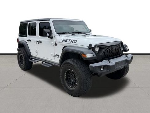 Used 2021 Jeep Wrangler Unlimited Sport AWD/4WD image 3