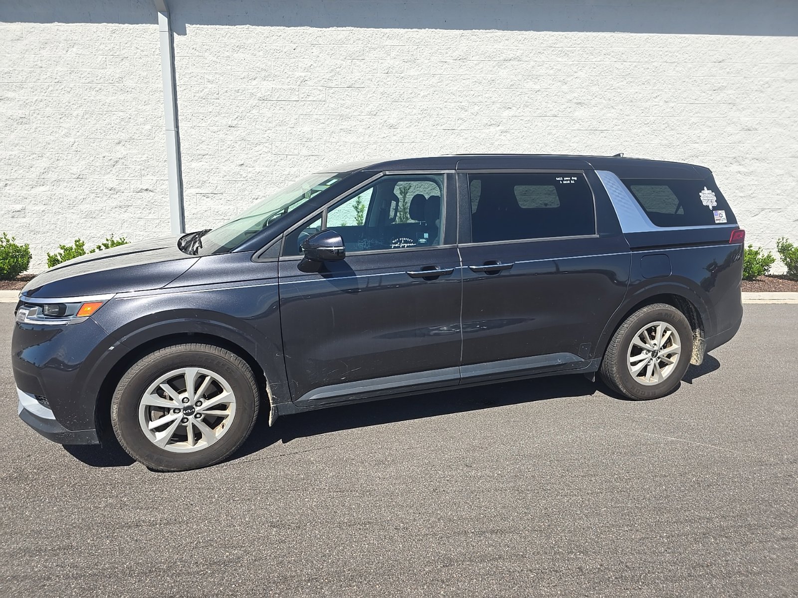 Certified 2024 Kia Carnival LX FWD 360° Tour