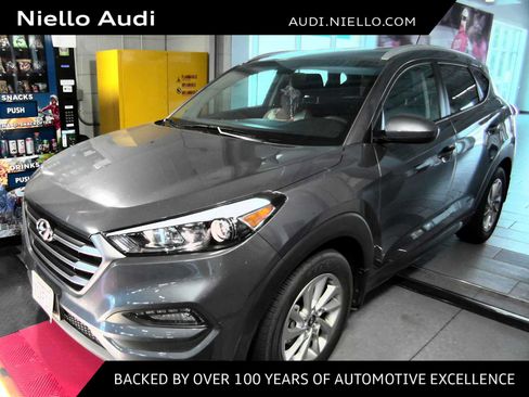 Used 2016 Hyundai Tucson SE w/ Option Group 02 FWD image 1