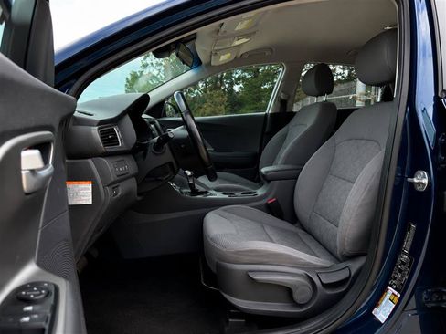 Used 2018 Kia Niro LX FWD image 12