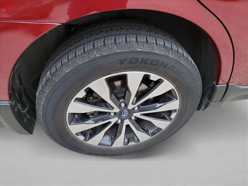 Used 2016 Subaru Outback 2.5i Limited AWD/4WD image 11