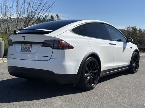 Used 2016 Tesla Model X P90D image 6