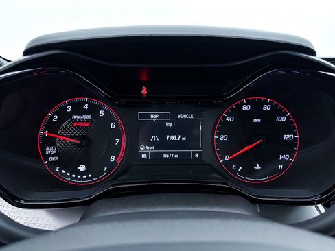 Used 2024 Chevrolet Trax RS w/ Sunroof Package image 28