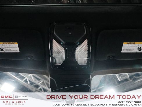 Used 2024 BMW X7 xDrive40i w/ M Sport Package image 46