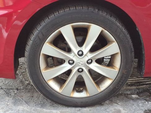 Used 2008 Nissan Versa Hatchback FWD image 6