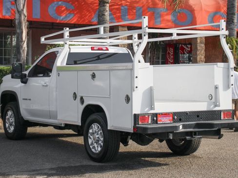 Used 2024 Chevrolet Silverado 3500 LT w/ Convenience Package image 6