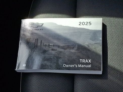 Used 2025 Chevrolet Trax ACTIV w/ Driver Confidence Package image 25